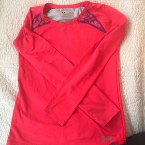 UA heatgear top